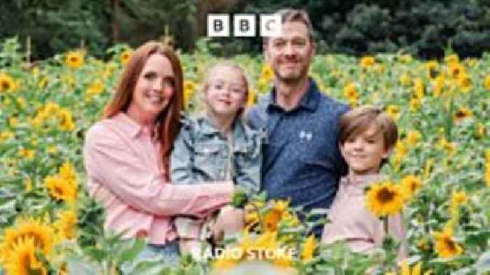 The Cheshire sunflower field raising thousands for hospital