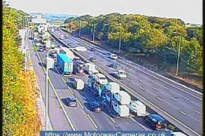 Live M25 traffic updates as motorway shuts near Waltham Abbey after crash