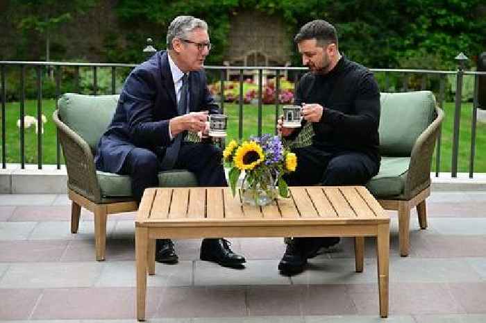 Emma Bridgewater centre stage at Keir Starmer and Volodymyr Zelenskyy meeting
