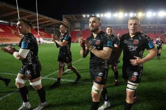 Tonight's rugby news as Welsh star ends retirement to join hometown club and Springbok great dies