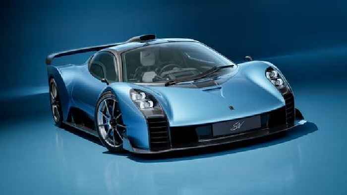 Gordon Murray's S1 LM and Le Mans GTR Bring Longtail Perfection to the Road