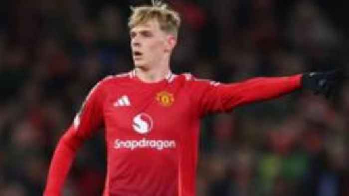 Man Utd midfielder Collyer joins West Brom on loan