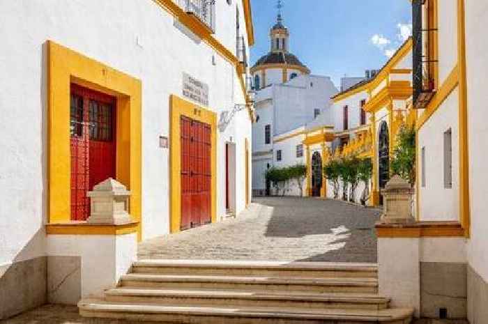 UK tourists in Spain issued 'extreme danger' warning amid soaring heatwave