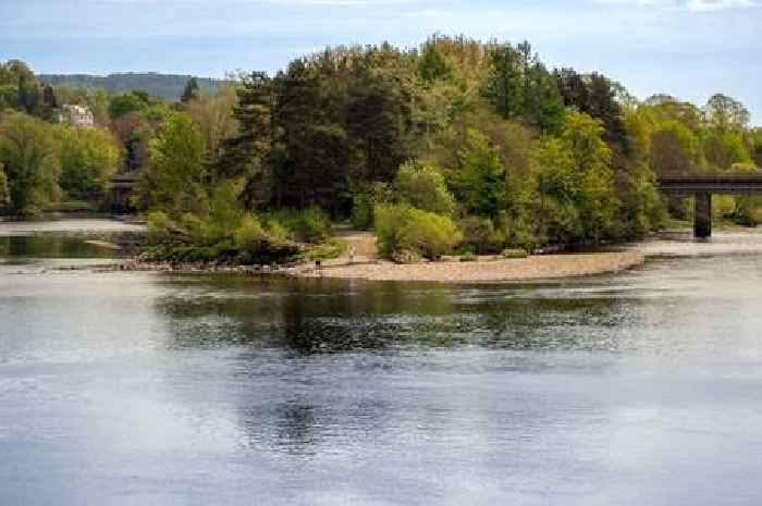 Body found after man, 27, got into difficulties in river