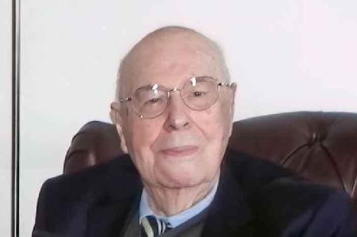 Scots Victoria Cross hero who was last living WW2 recipient dies aged 105