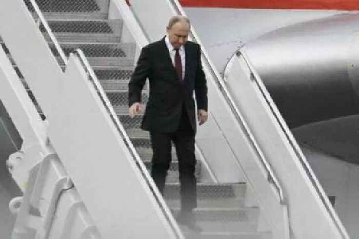 Vladimir Putin sparks health scrutiny as he limps off plane to meet Donald Trump