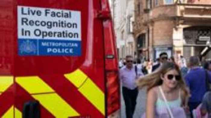 Met urged to scrap Carnival facial recognition plan