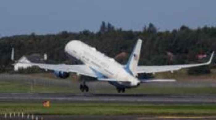 Vance leaves Scotland after family holiday