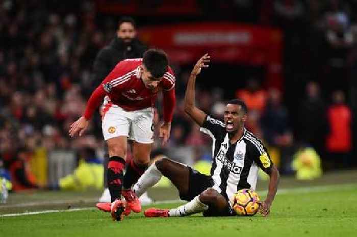 Alexander Isak's fierce response to Man Utd boss sends Liverpool clear message