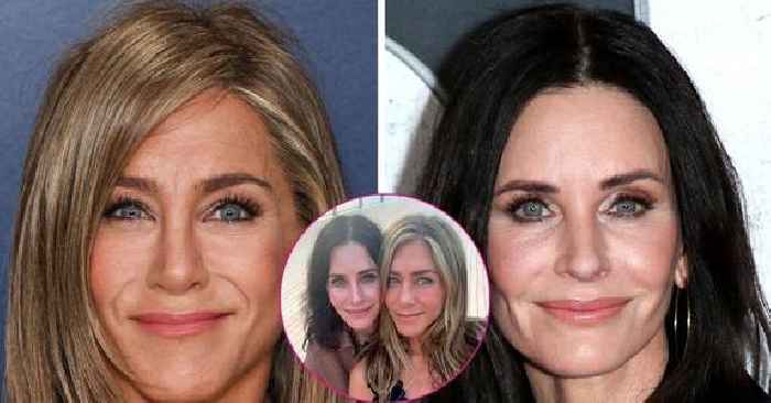 Jennifer Aniston and Courteney Cox Fans Gush Over Their 'Cute' Selfie: 'Dynamic Duo'