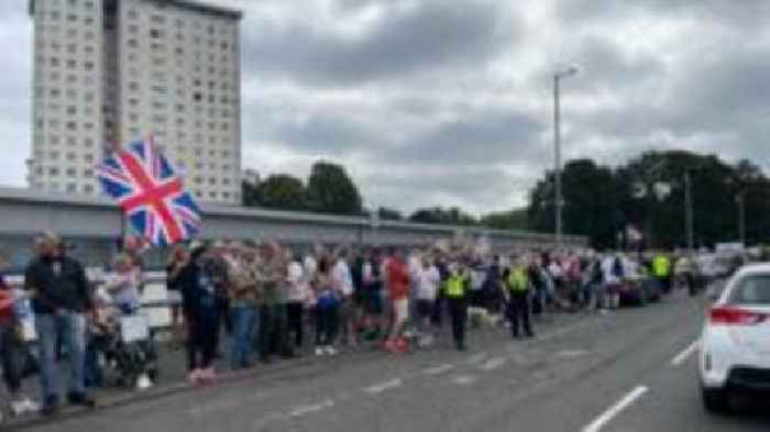 Campaigners say anti-asylum hotel protesters are 'extremists'