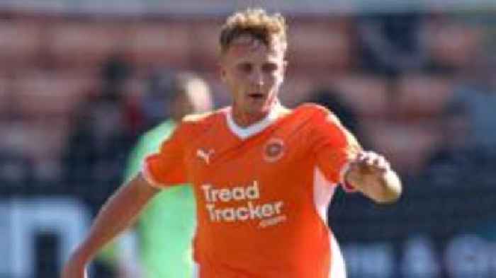 Walsall bring in Blackpool's Finnigan on loan