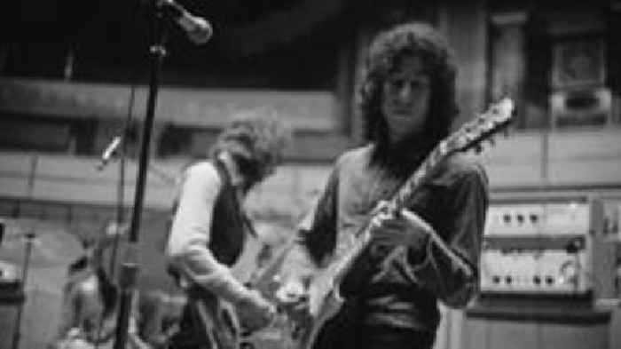 Handwritten Fleetwood Mac lyrics up for auction