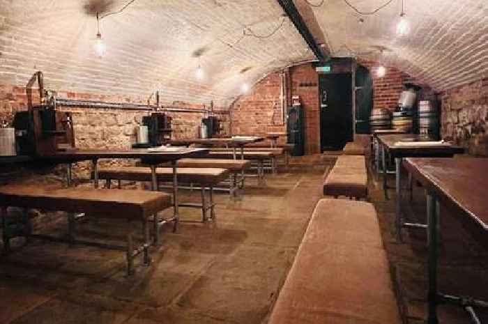 Bar battered by 'financial pressures' shuts for good tonight