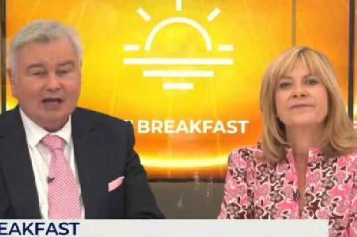 GB News fans react as Eamonn Holmes reunites with former co star after 20 years