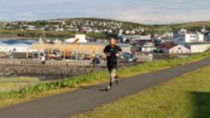 Hardest Geezer completes relay run across Iceland