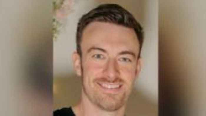 Dad with cerebral palsy shares parenting hacks