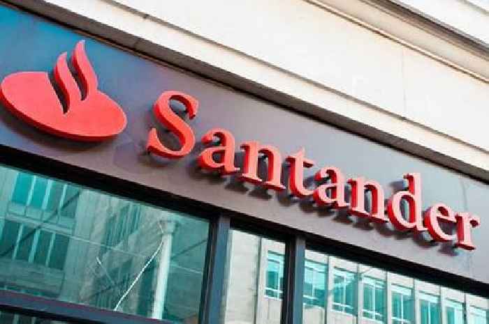 Santander warns all customers over scam which 'shifts quickly' and drains bank account