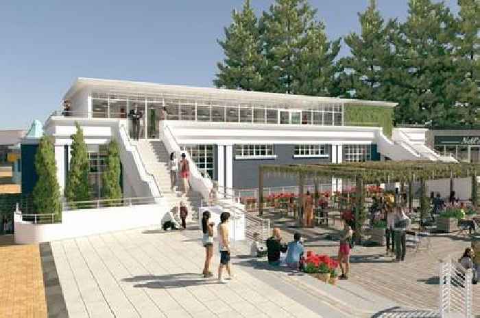 Work to transform Welsh seaside resort toilets into restaurant complex takes major step forward