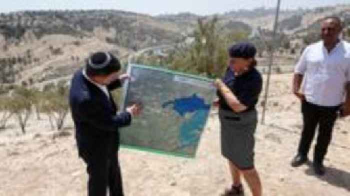 Israel approves controversial West Bank settlement project
