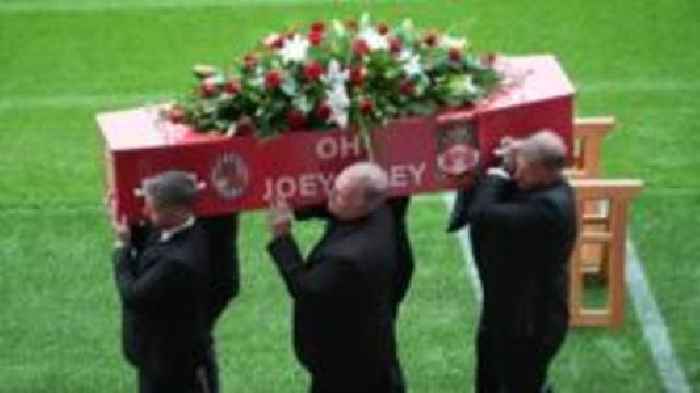 Cannoedd mewn gwasanaeth er cof am y pêl-droediwr Joey Jones