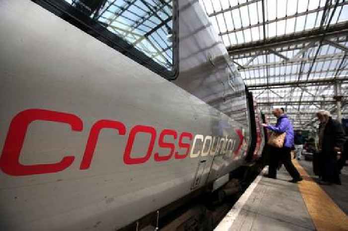 Railway worker strikes over bank holiday weekend set to cause 'significant disruption'