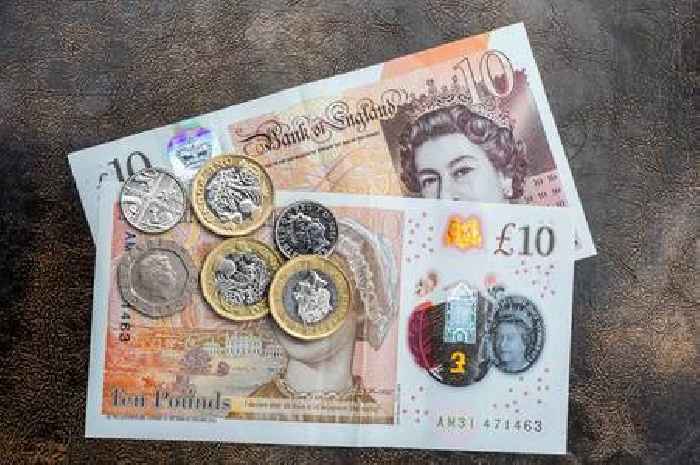 Royal Mint urges Brits to check change as rarest £1 coins enter circulation