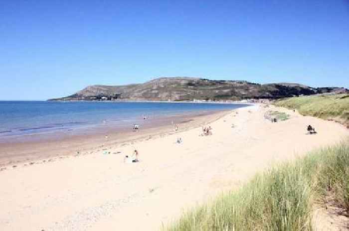 People urged to avoid popular Welsh beach after worrying discovery