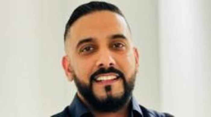 Man admits murdering customer in bank
