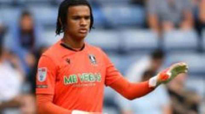 Sheff Wed get OK to sign keeper on emergency loan