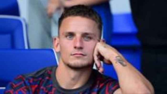 Woolfenden should be playing - Wark