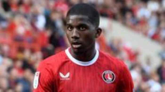 Walsall sign Charlton striker Kanu on loan