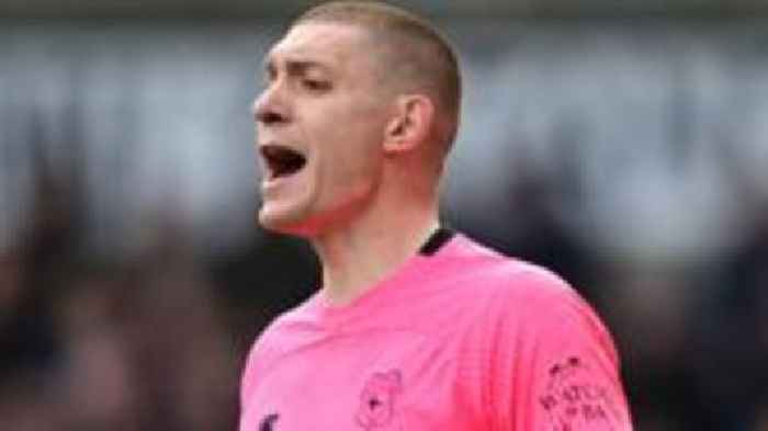 Sheff Wed sign Cardiff goalkeeper Horvath on loan