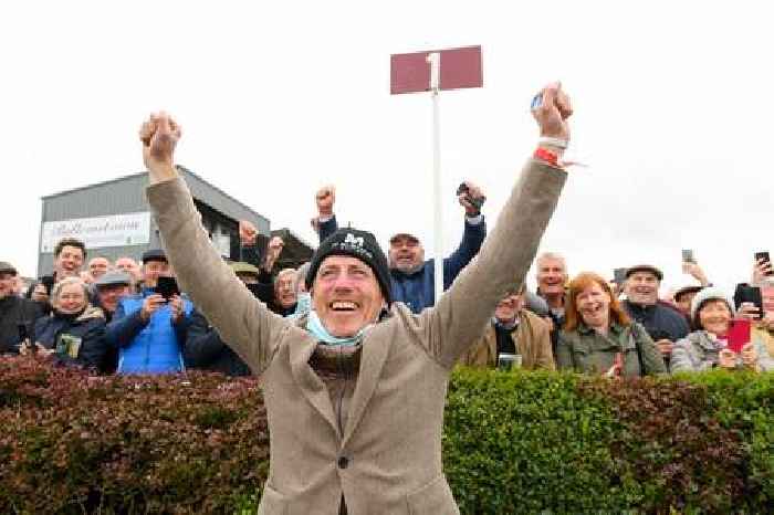 Troy can lay Siege on York and land Ebor