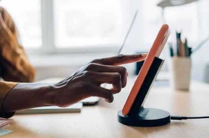 Tech experts warn everyone with smartphone including iPhone and Samsung