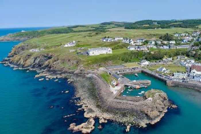 Beautiful Scottish seaside village near oyster festival that is a must-visit for seafood fans