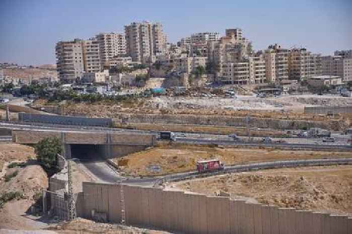 UK joins calls for Israel to allow foreign journalists into Gaza
