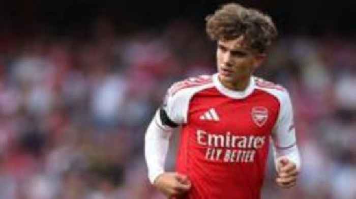 Arsenal's Dowman, 15, shines on Premier League debut