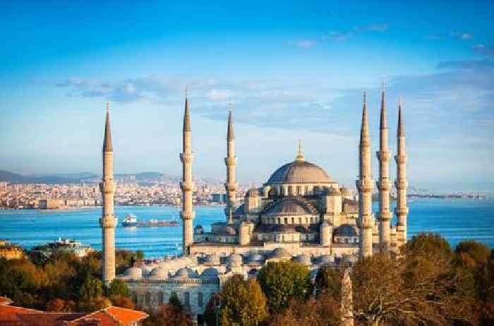 News24 | Two Dutch teens found dead in Istanbul hotel