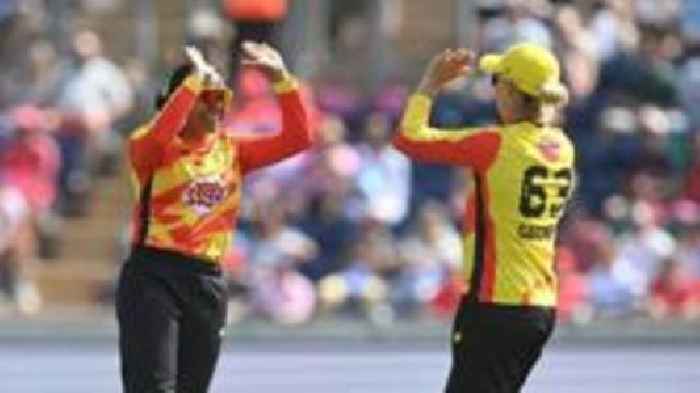 King stars as Rockets beat Fire to avoid elimination