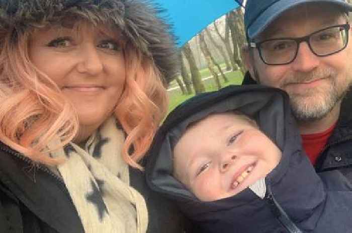 Nurse diagnosed with cancer after dismissing pain as a 'stitch'