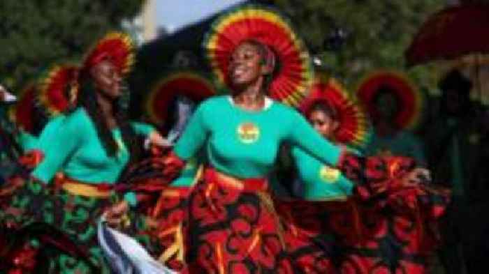 Notting Hill Carnival begins with burst of colour