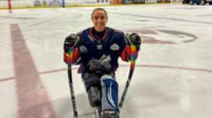 Van der Pol swaps surf for ice at historic Para World Champs
