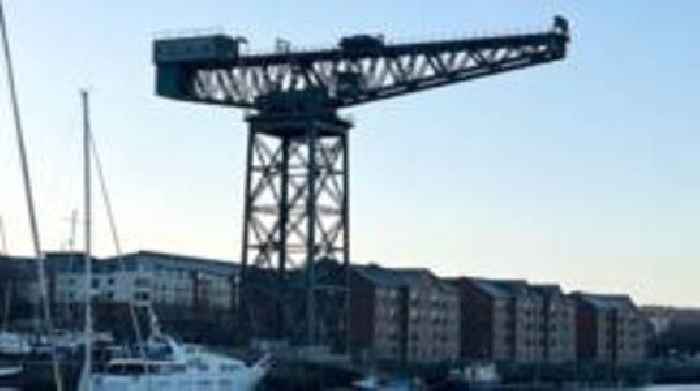 Clydeside crane could be used for zipline under sale plan