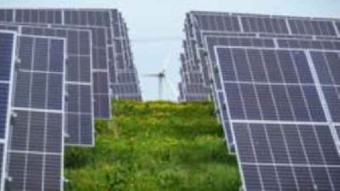 Controversial solar farm plans get green light