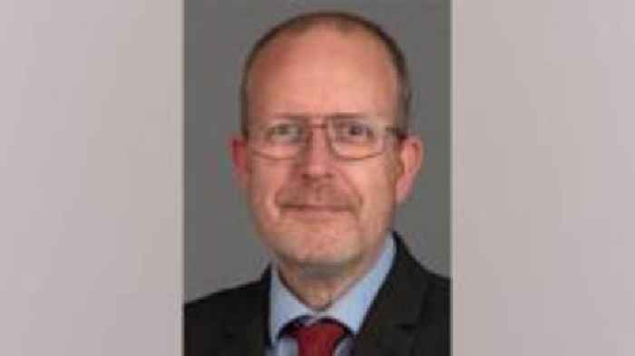 Reform suspends councillor over asylum comments