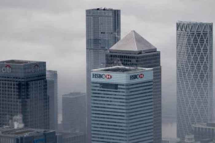 One in ten UK banking jobs at risk from AI