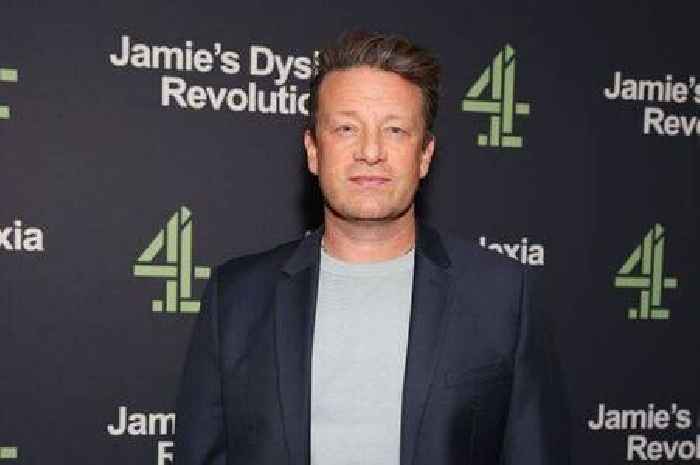 Jamie Oliver's daughter needs 'thick skin' as she's shouted at over dad's decision