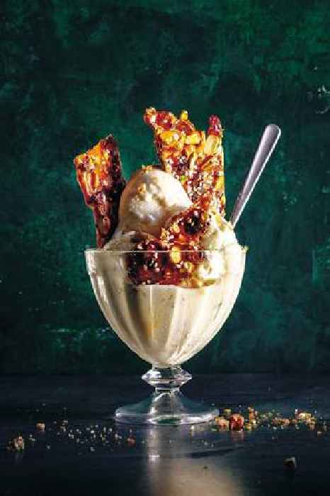News24 | Fruit and nut tameletjie