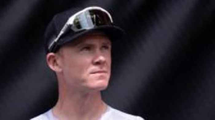 Froome airlifted to hospital after 'serious' crash